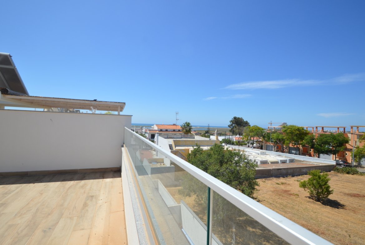Villa Fuseta – Exceptional Smart Home with Pool, €680,000