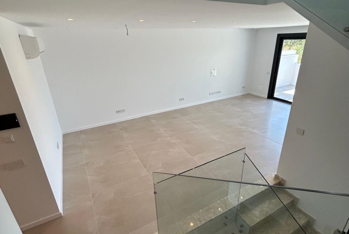 Villa with Pool & Sea Views – Tavira, Algarve