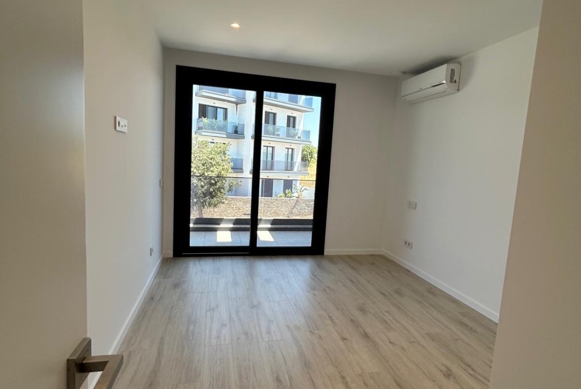 Villa with Pool & Sea Views – Tavira, Algarve