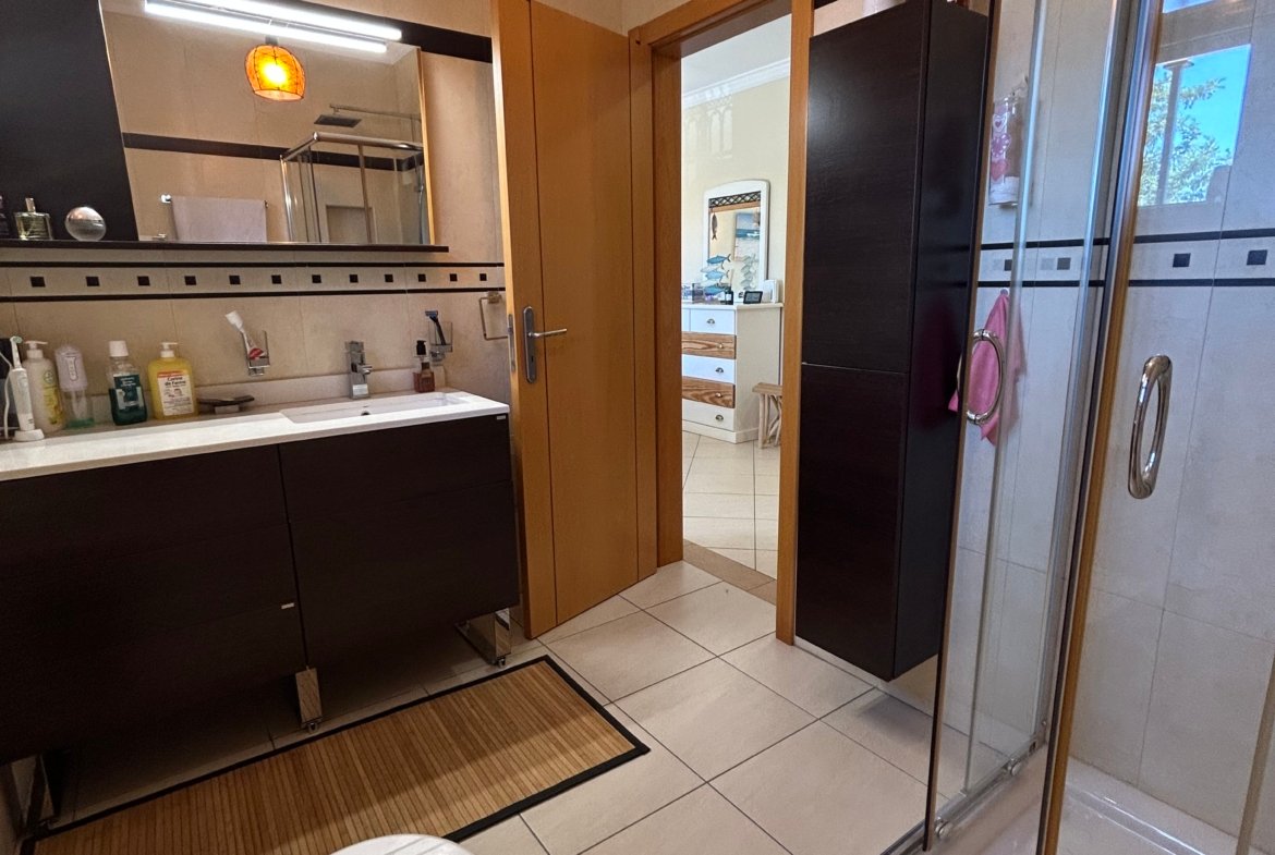 3 Bedroom Villa in Private Condominium with Pool – Albufeira, Algarve