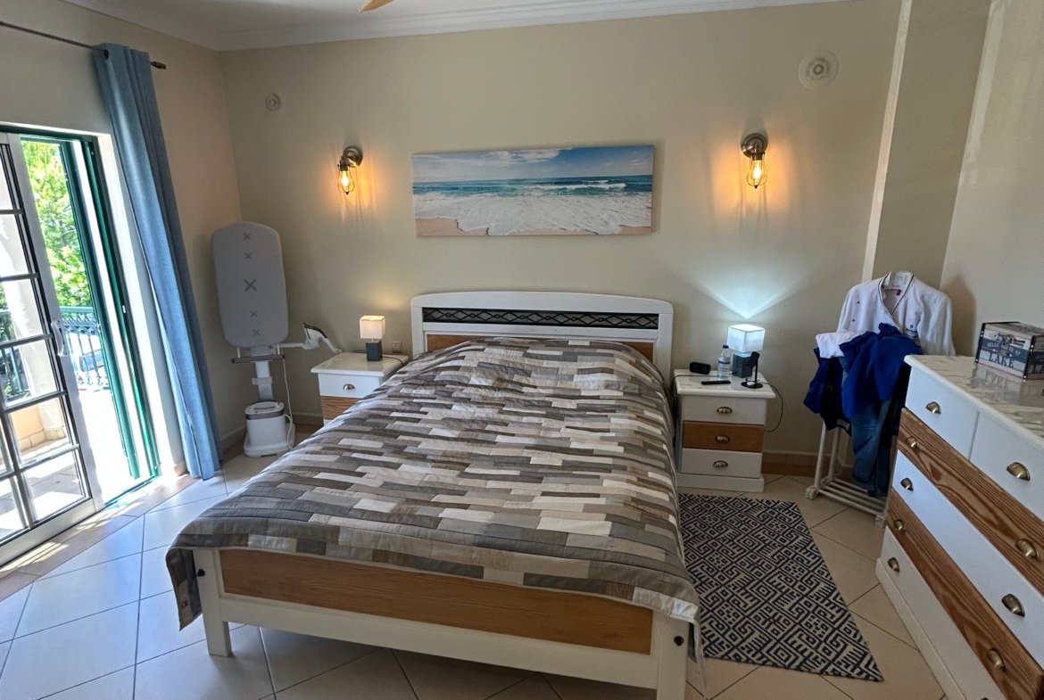 3 Bedroom Villa in Private Condominium with Pool – Albufeira, Algarve