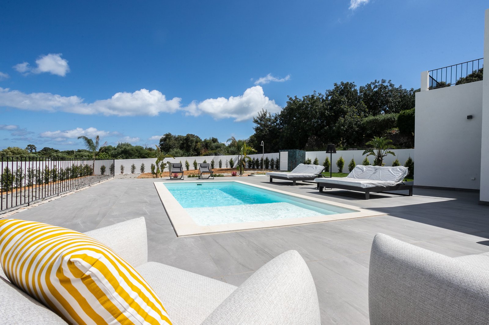 IMG_6369 Exceptional Single-Level Villa with Pool & Ocean Views – Bias do Sul, Olhão