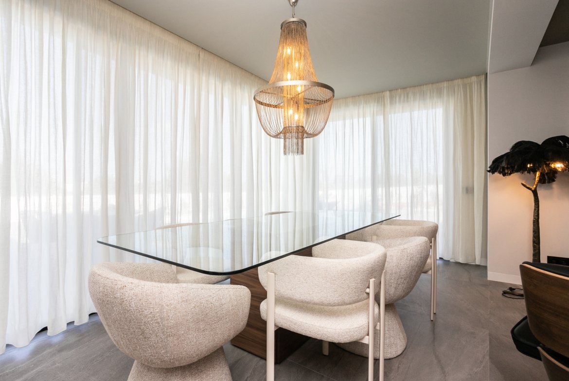 Exceptional Single-Level Villa with Pool & Ocean Views – Bias do Sul, Olhão
