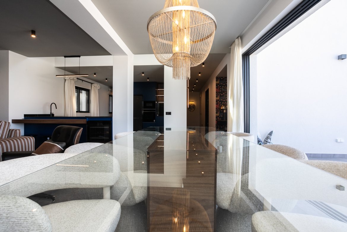 Exceptional Single-Level Villa with Pool & Ocean Views – Bias do Sul, Olhão
