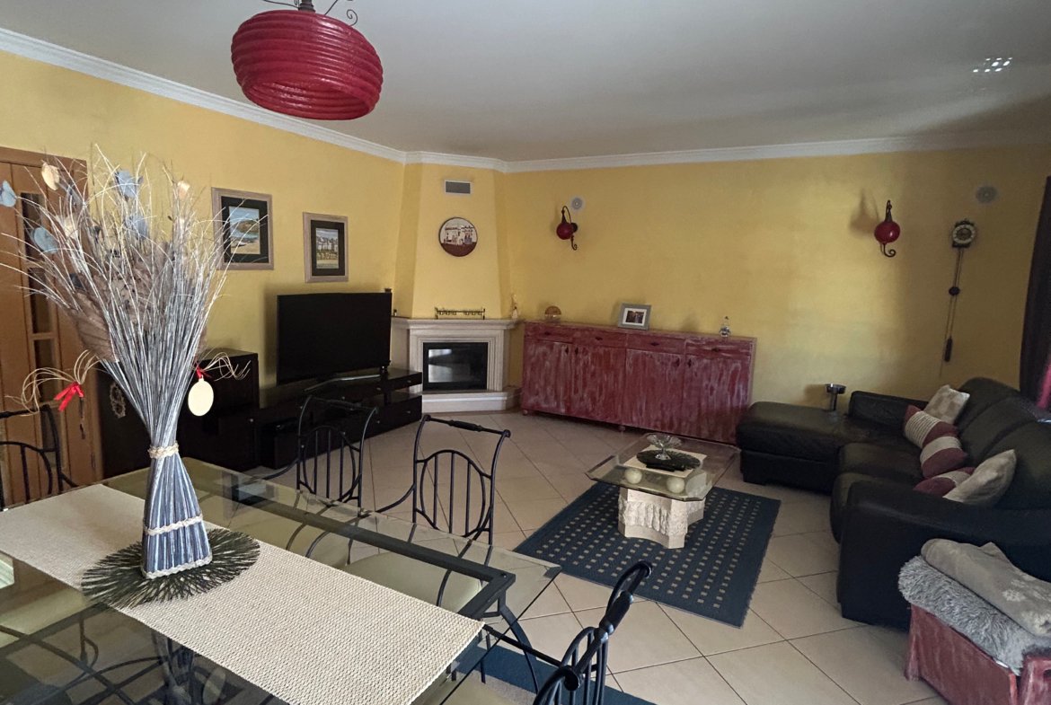 3 Bedroom Villa in Private Condominium with Pool – Albufeira, Algarve