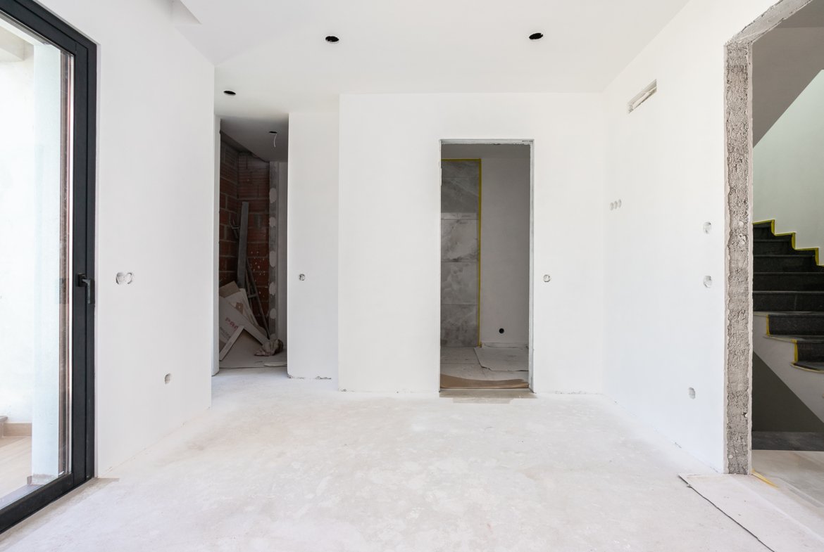 New T4+1 Villa in Tavira – Sea Views, Rooftop & Private Pool