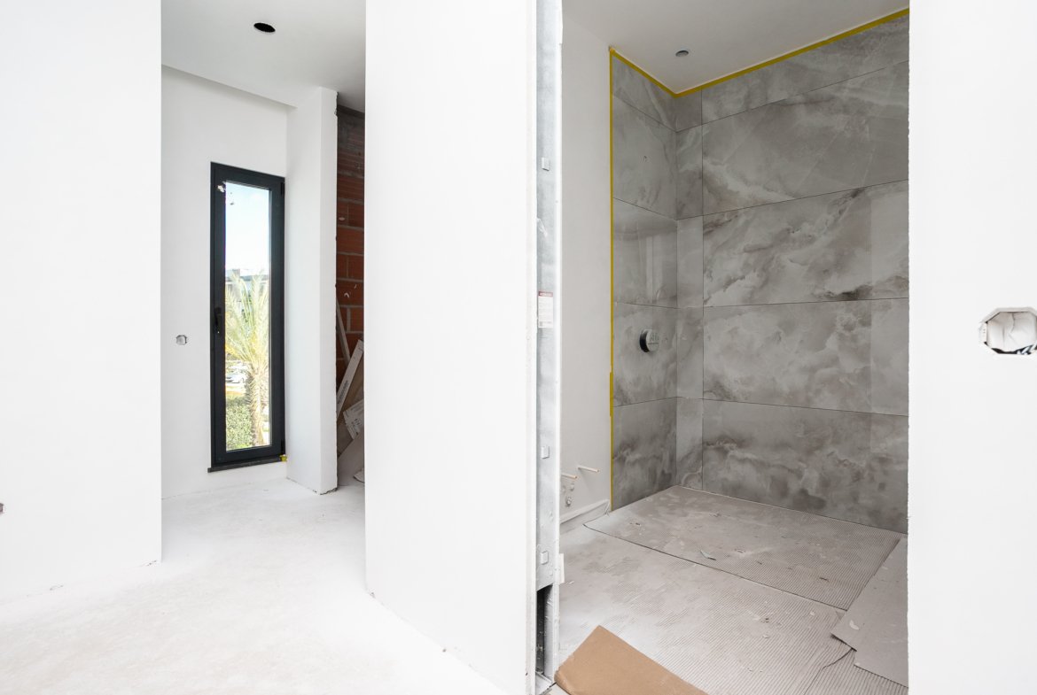 New T4+1 Villa in Tavira – Sea Views, Rooftop & Private Pool