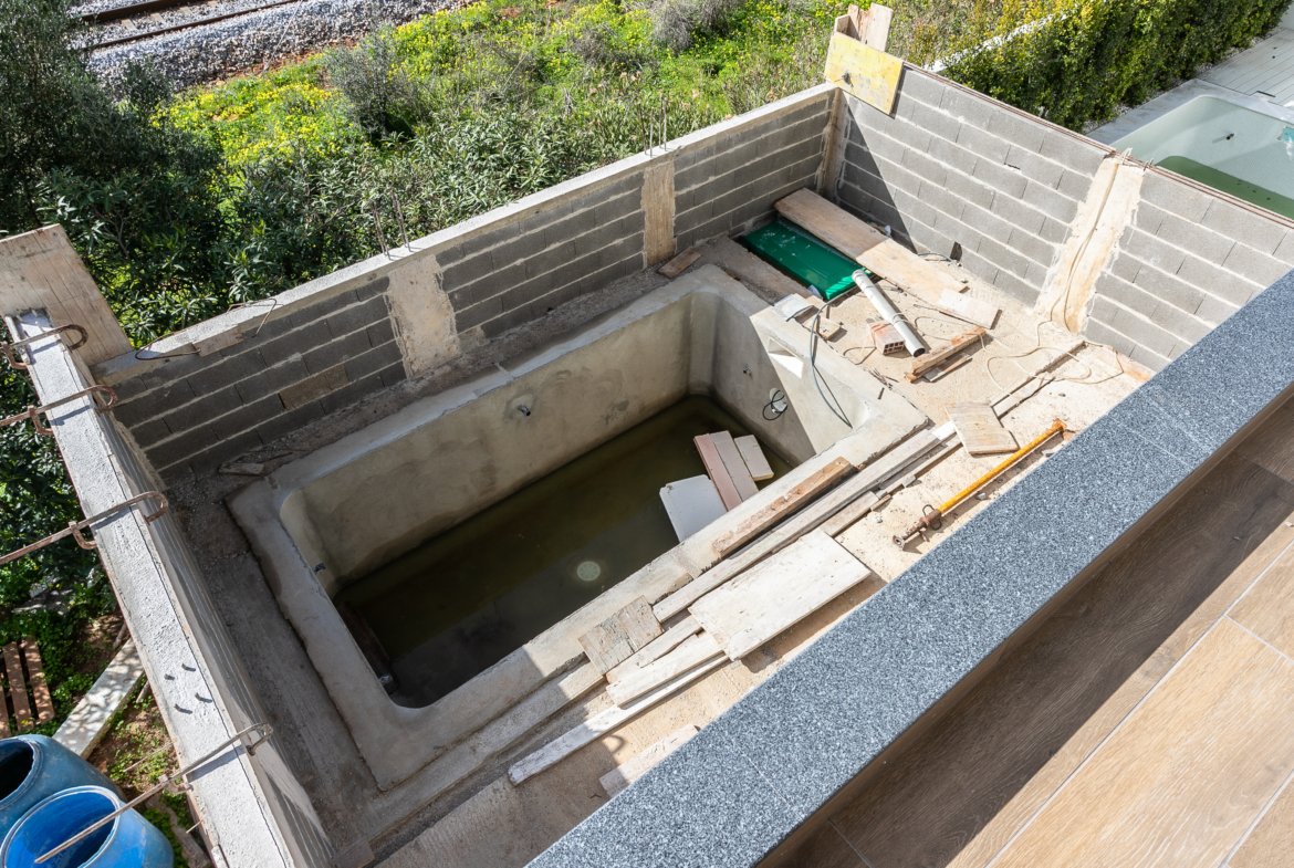 New T4+1 Villa in Tavira – Sea Views, Rooftop & Private Pool