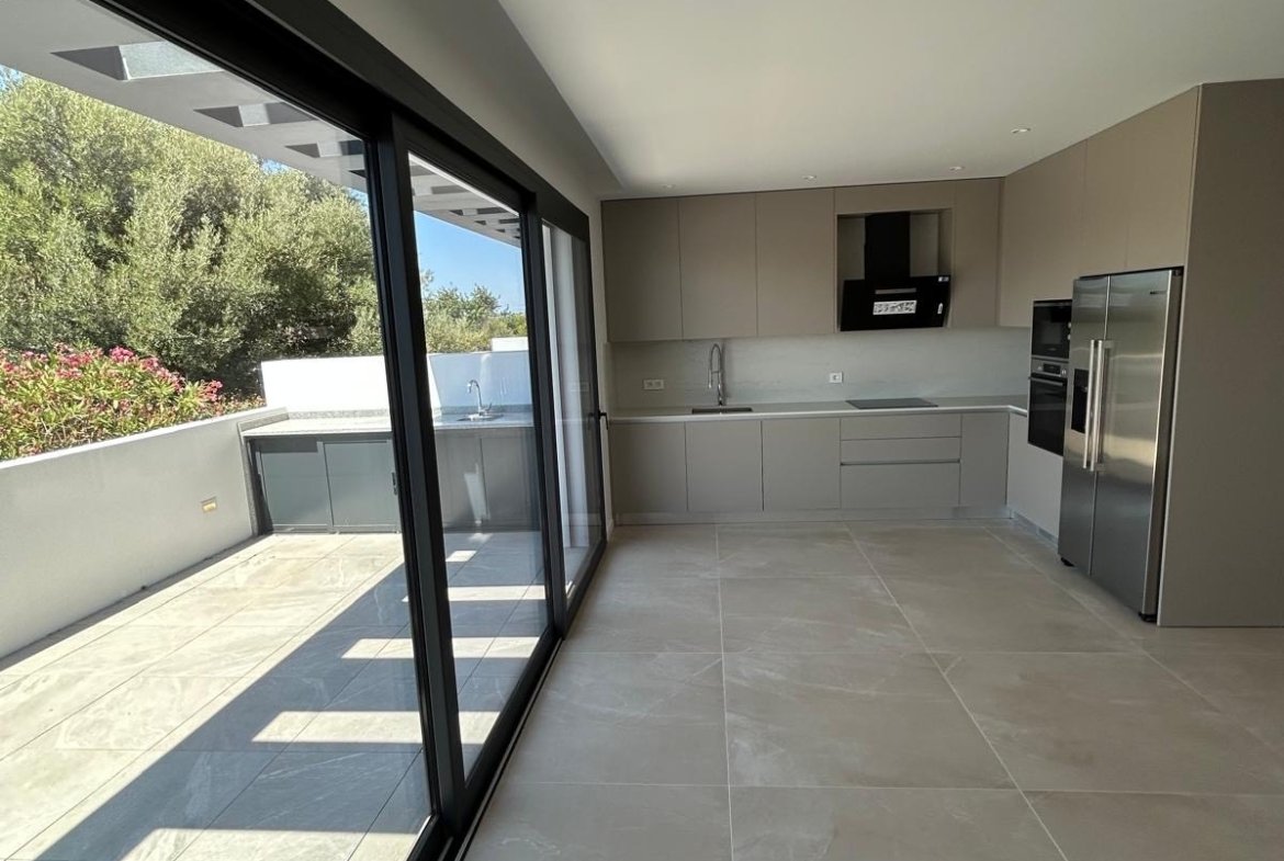 Villa with Pool & Sea Views – Tavira, Algarve